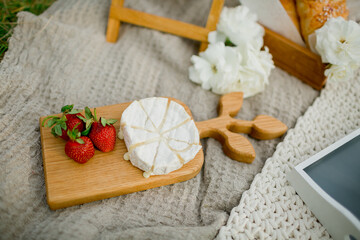 strawberry and cheese picnic