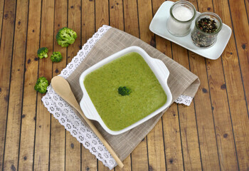 A plate of broccoli soup.
