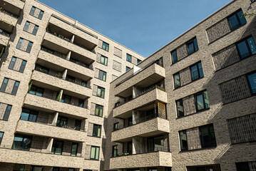 Hof mit Balkons von Neubau-Wohnungen im Hamburger Pergolenviertel. 1700 Mietwohnungen (Teils...