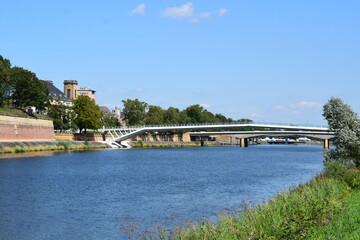 Fototapeta na wymiar Passarelle de L'europe, bridge across the Moselle in Thionville, France