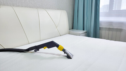 Mattress dry cleaning using a professional machine and chemicals. Dry cleaning at home.