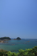 Fototapeta premium 高知県宿毛市 晴天の咸陽島の風景