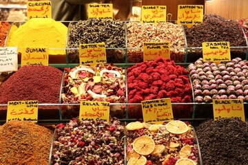 Différente variété de thé dans le Grand Bazar - Istanbul 