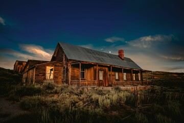 Bodie mining ghost town in the old west of the Eastern Sierra mountains. - obrazy, fototapety, plakaty