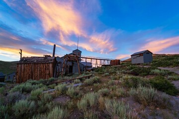 Bodie mining ghost town in the old west of the Eastern Sierra mountains. - obrazy, fototapety, plakaty