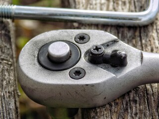 Closeup shot of a quick-release ratchet.