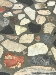 piedras de forma irregular de un revestimiento de un muro