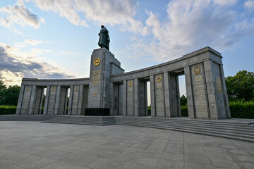 Soviet War Memorial in Berlin Tiergarten - 770929241