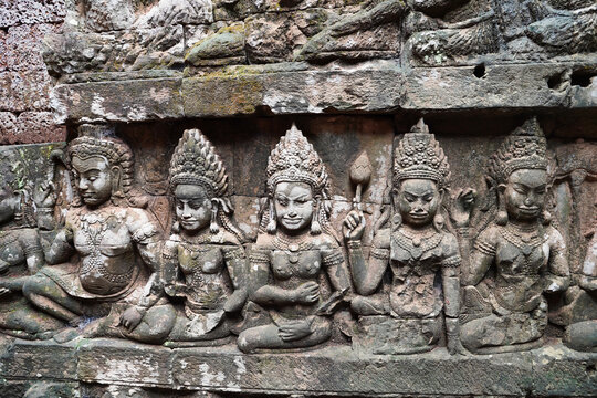Bas reliefs depicting scenes from Hindu mythology at Terrace of the Leper King at Siem Reap, Cambodia, Asia