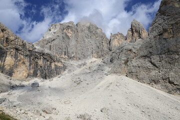 Pale di San Martino range during summer - 770993022
