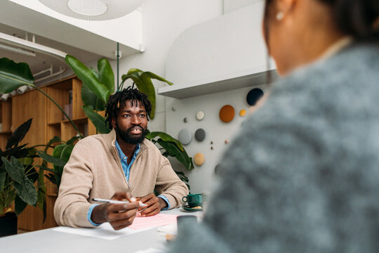 Colleagues working on project