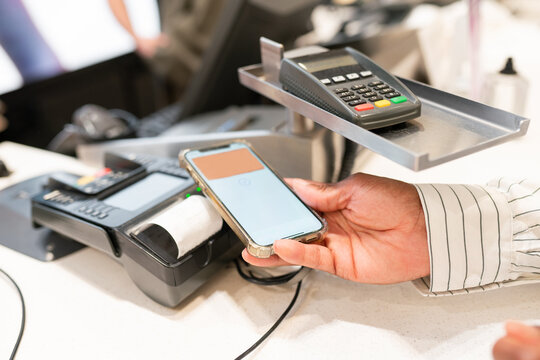 Payment Process In The Store Using Cellphone