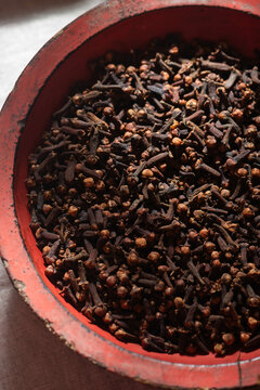 Cloves