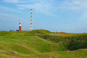 Fototapeta na wymiar Helgoland Leuchtturm und Sendemast