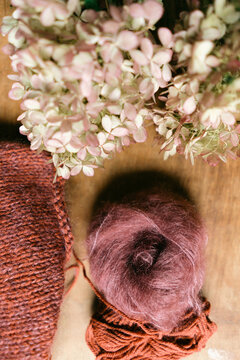 hydrangea and pink and rusty yarn with hydrangea 