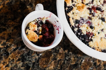 berry crumble