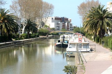 Canal de la Robine à Narbonne, Aude, Languedoc, Occitanie, France.
