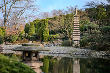 Fototapeta na wymiar Pagode im Japanischen Garten in Bonn