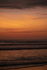 atardecer en la playa 
