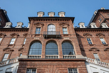 Fototapeta na wymiar Veduta di antico castello storico nella città di Torino, Italia.