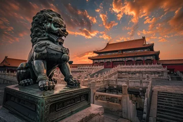 Rolgordijnen In the ancient Chinese Forbidden City, there is an oversized bronze lion and copper ball on both sides of its feet. © Kien