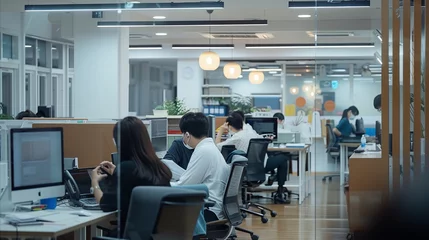 Foto op Plexiglas Persone che lavorano in azienda sedute alla loro scrivania © Michela