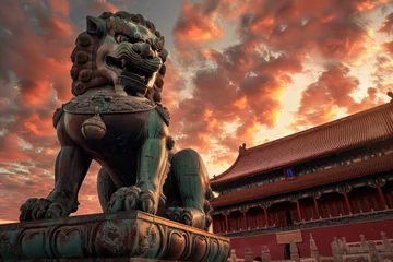 Rolgordijnen In the ancient Chinese Forbidden City, there is an oversized bronze lion and copper ball on both sides of its feet. © Kien