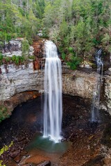 Obraz premium Vertical shot of the Fall Creek Waterfall situated in Pendleton, Indiana