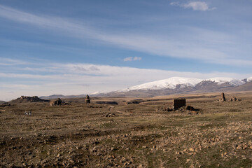 Obraz premium Ani site of historical cities (Ani Harabeleri): first entry into Anatolia, an important trade route Silk Road in the Middle Agesand. Historical Church and temple in Ani, Kars, Turkey.
