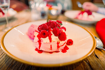 Raspberry Pavlova