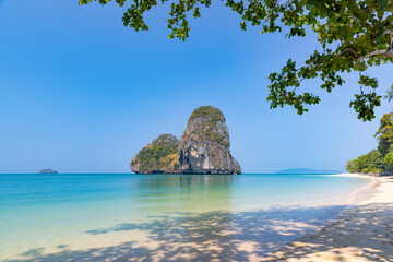Fototapeta premium Beautiful beach at Railay Beach, a destination of tourist in Krabi province, southern of Thailand