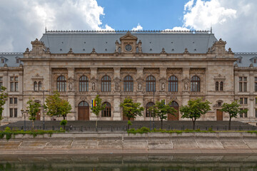 Obraz premium The Palace of Justice in Bucharest