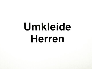 Hinweis auf den Umkleideraum für Herren