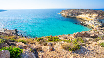 Fototapeta na wymiar marine landscape; paesaggio marino; Lampedua