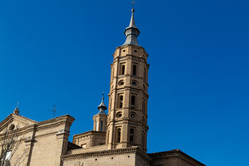 Fototapeta na wymiar Bell tower of san juan de los panetes in zaragoza