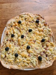 Vegetarischer Flammkuchen
