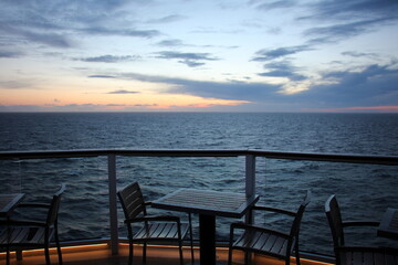 Obraz premium On the upper deck of a large ocean liner.