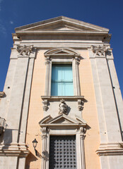 Fototapeta na wymiar Old beautiful house on Ortigia island in Syracuse, Sicily, Italy 