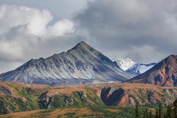 Fotobehang Mountains in Alaska © Galyna Andrushko