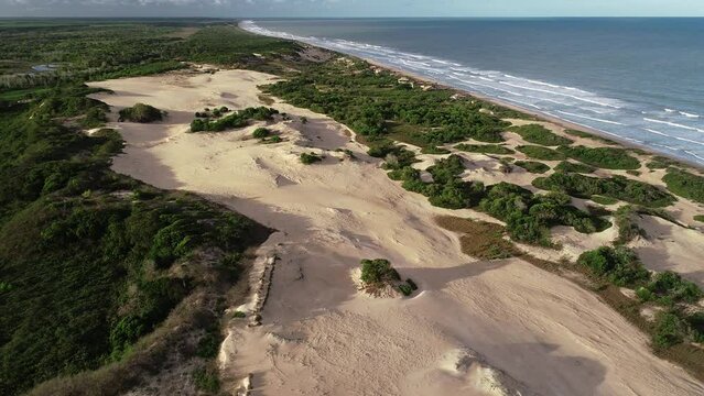 Aerial view of Ita&uacute;nas Beach - Concei&ccedil;&atilde;o da Barra, Esp&iacute;rito Santo, Brazil
