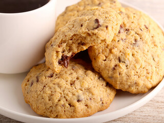 Oat chocolate chip cookies