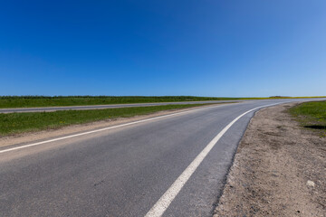 details of a highway with a white painted line