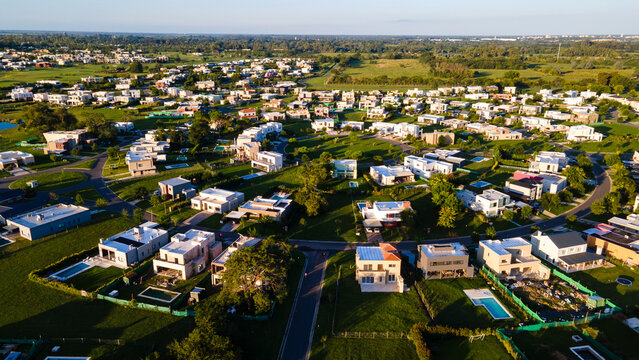 Barrio privado Haras Santa Maria ubicado en Escobar, Provincia de Buenos Aires, Argentina.