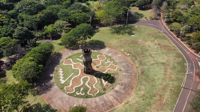 view of a course - Obelisco - Mato Grosso do Sul 