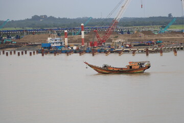 港　ミャンマー　ヤンゴン