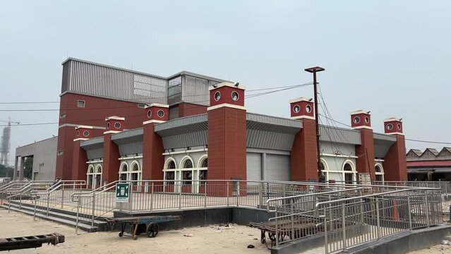 New Metro station railway green line in Howrah.
