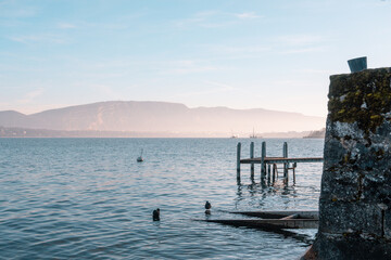 le lac Léman en hiver à Bellevue, Genève
