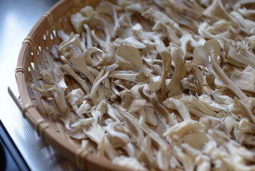 Maitake mushroom has a higher nutritional value.