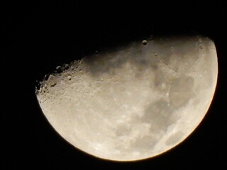 moon © Amado