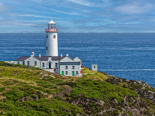Fototapeta na wymiar Fanad Head Lighthouse Overlooking Ocean